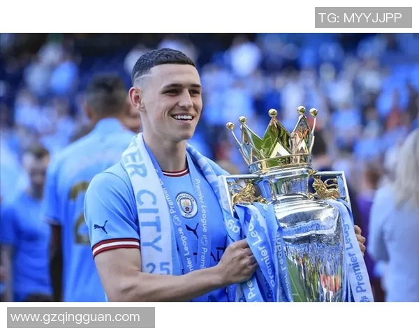 福登领衔曼城新赛季崛起之路展现年轻球员的无限潜力与激情