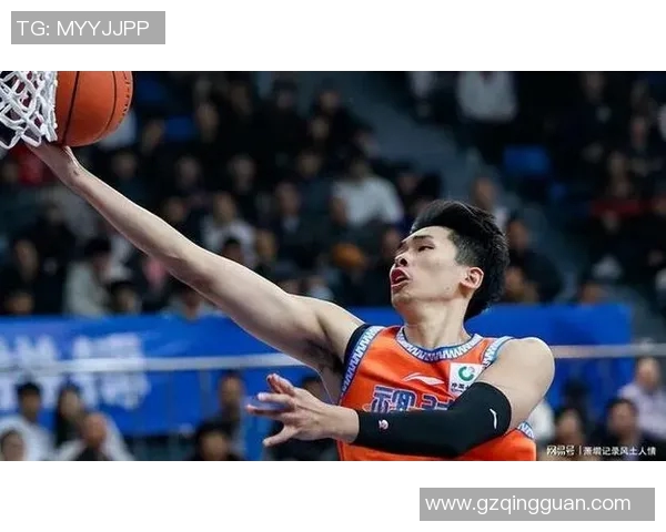 周鹏:从篮球场上的巨星到社会责任的践行者,如何影响年轻一代的成长与发展 周鹏:从篮球场上的巨星到社会责任的践行者,如何影响年轻一代的成长与发展